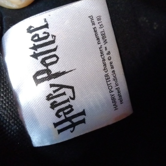 EUC Harry Potter Gryffindor backpack - Picture 7 of 8